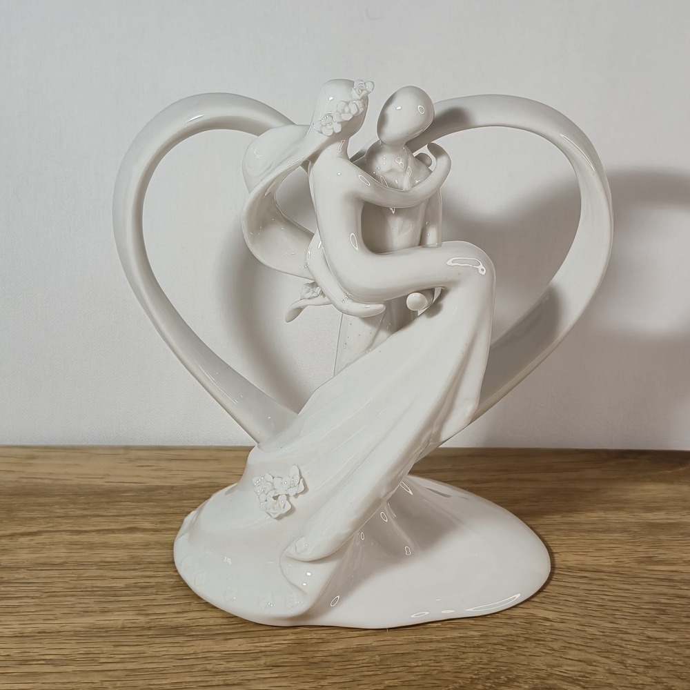 Bella Novia Wedding Cake Topper Groom Carrying Bride Heart Background Rare Pose